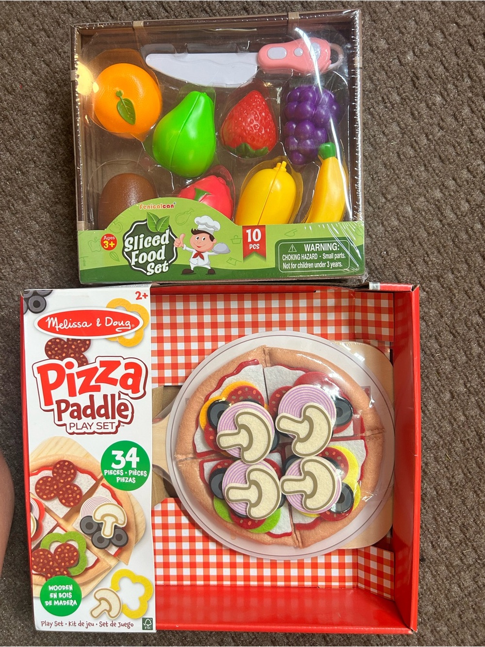 NWT Melissa & Doug Pizza Paddle Play Set & extra set of plastic play fruit set.